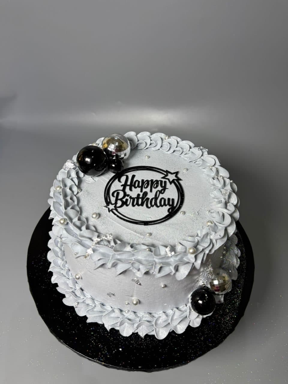 Cake: 8 inches 1 Layer